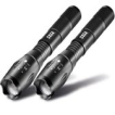 TRVLMORE Militaire LED Zaklamp - 2 stuks - 1000 Lumen - Incl. Batterij - Waterproof - Zwart TRVLMORE Militaire LED Zaklamp - 2 stuks - 1000 Lumen - Incl. Batterij - Waterproof - Zwart