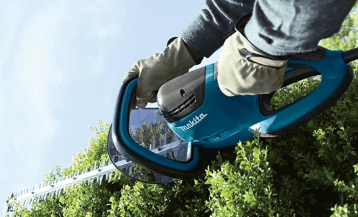Makita UH4570